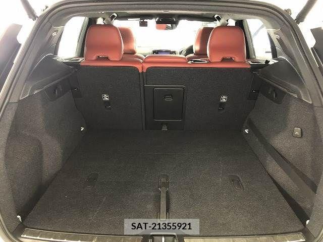 Volvo XC40 2019-04 288749-6