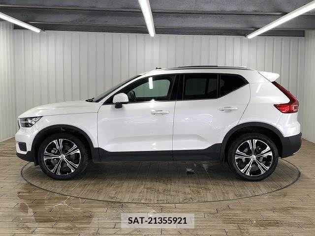 Volvo XC40 2019-04 288749-13