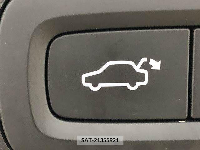 Volvo XC40 2019-04 288749-11