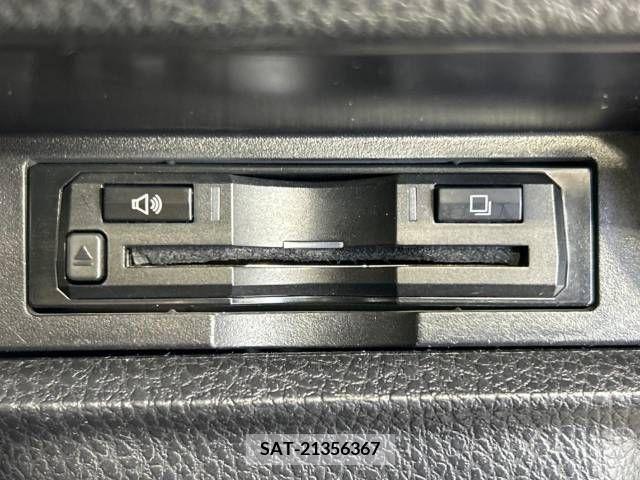 Toyota VOXY 2015-10 321452-5