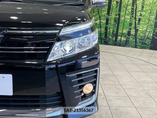 Toyota VOXY 2015-10 321452-12