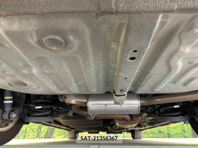 Toyota VOXY 2015-10 321452-19