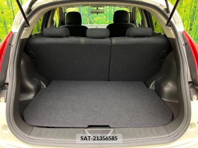 Nissan JUKE 2010-10 250726-10