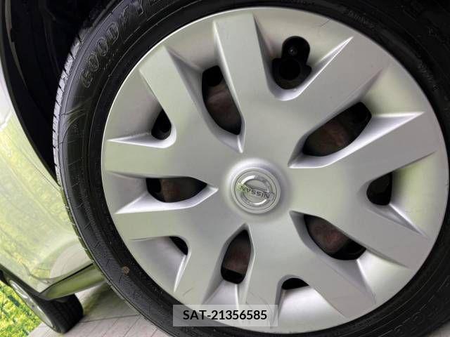 Nissan JUKE 2010-10 250726-13