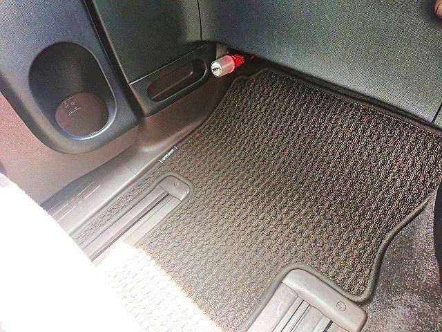 Toyota SPADE 2015-07 8348-23