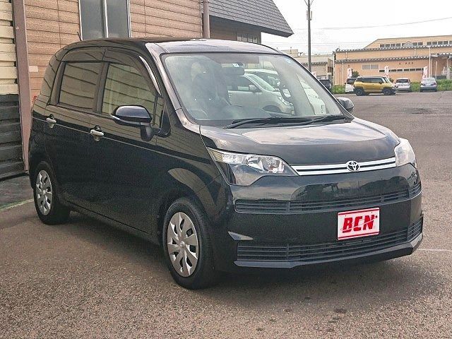 Toyota SPADE 2015-07 8348-6