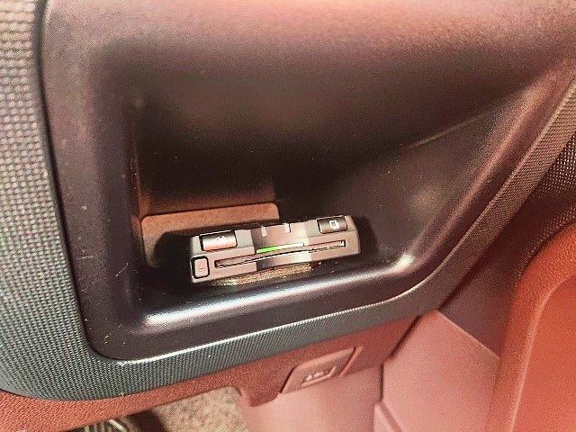 Toyota SPADE 2015-07 8348-16