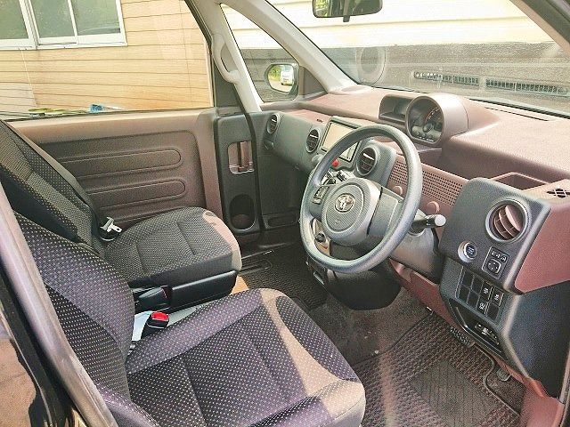 Toyota SPADE 2015-07 8348-9