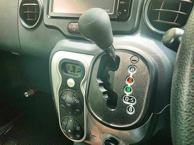 Toyota SPADE 2015-07 8348-19