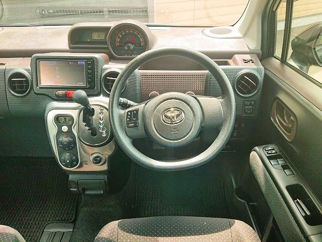Toyota SPADE 2015-07 8348-1