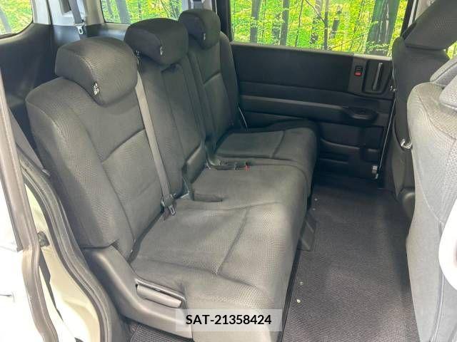 Honda STEP WGN 2013-08 324643-9