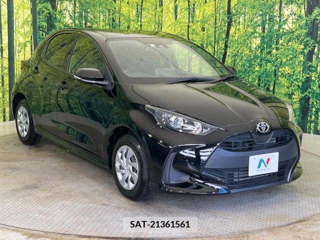 Toyota YARIS 2023-01 371414-13