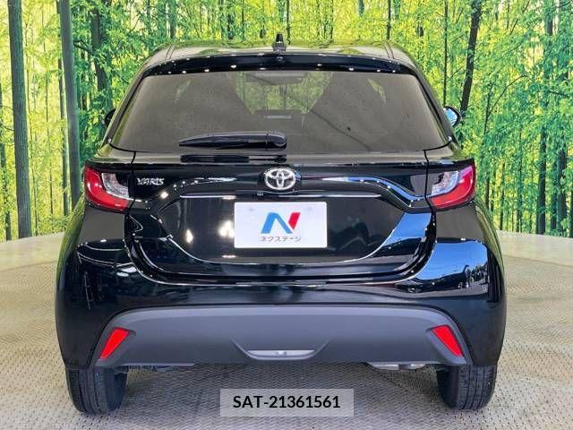 Toyota YARIS 2023-01 371414-12