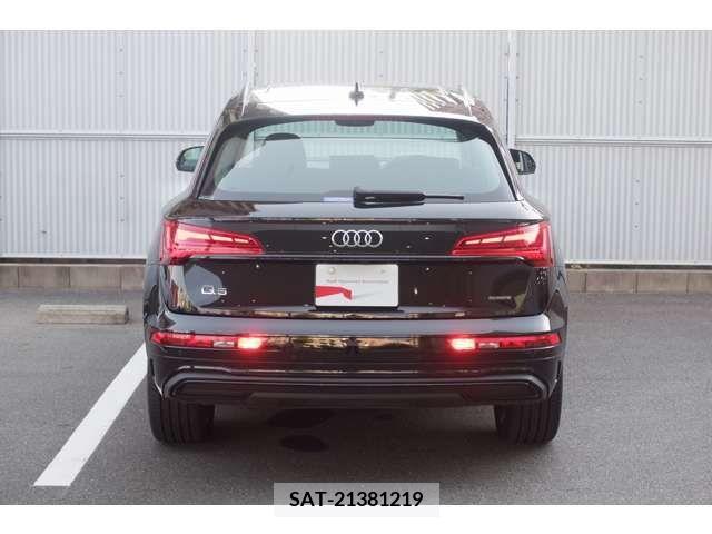 Audi Q5 2022-04 356596-3