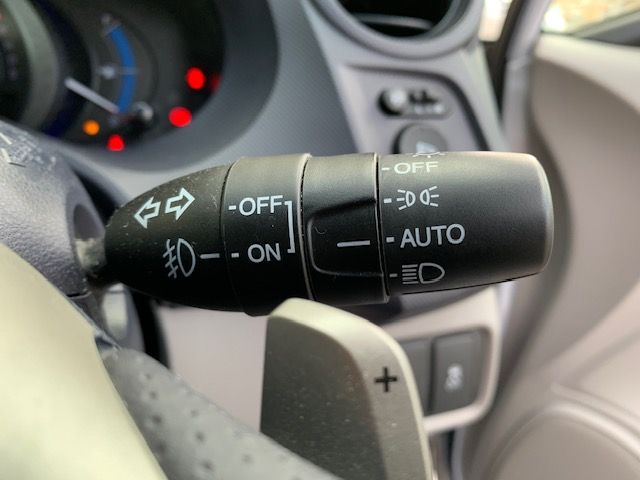 Honda INSIGHT 2009-04 28609-9