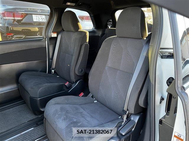 Toyota ESTIMA 2018-06 205777-19