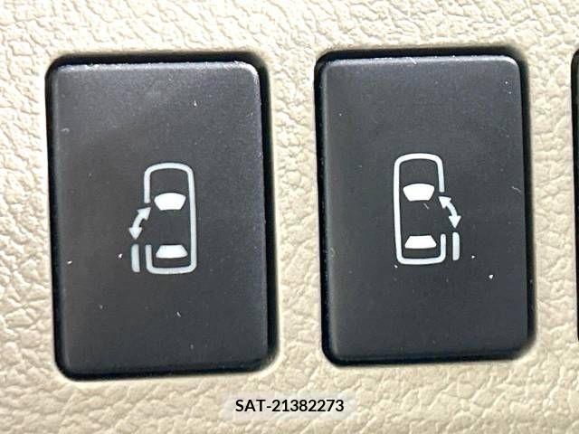 Toyota NOAH 2009-11 279540-4