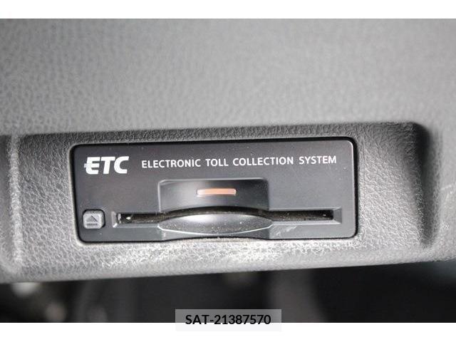 Nissan LEAF 2019-06 383262-3