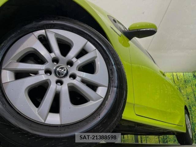 Toyota PRIUS 2016-08 243820-13