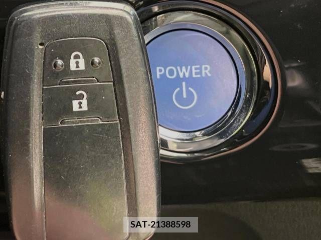 Toyota PRIUS 2016-08 243820-7