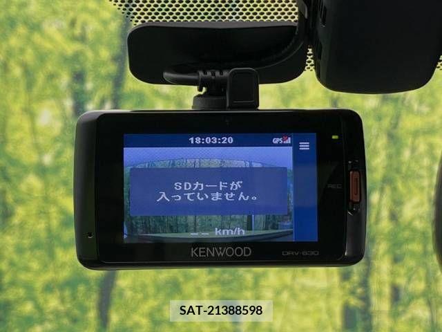 Toyota PRIUS 2016-08 243820-4