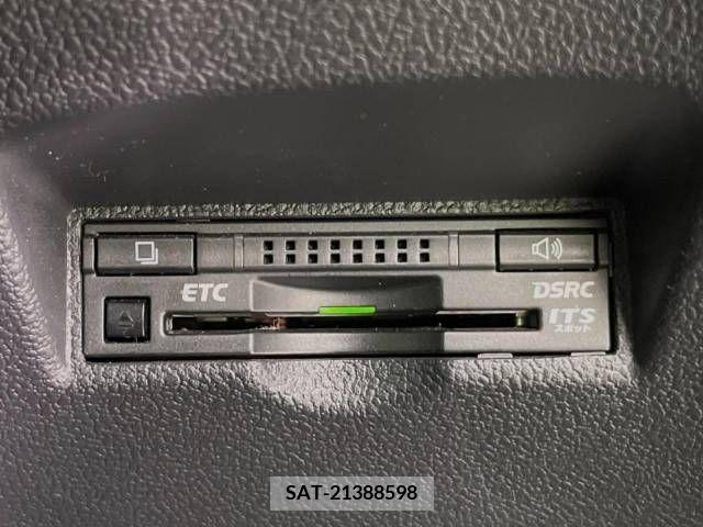 Toyota PRIUS 2016-08 243820-5
