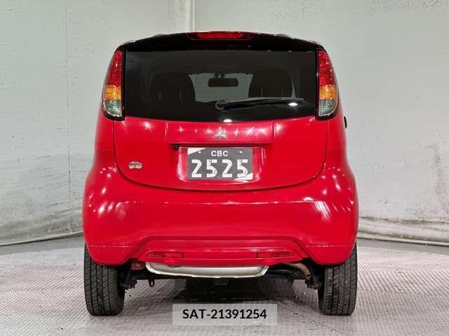 Mitsubishi I 2013-04 269082-9