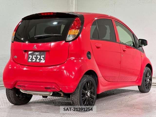 Mitsubishi I 2013-04 269082-8