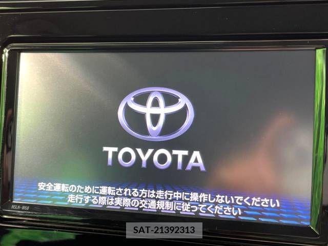 Toyota PRIUS 2021-05 282143-2