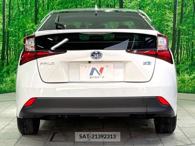 Toyota PRIUS 2021-05 282143-15