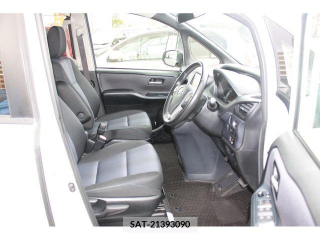 Toyota NOAH 2014-05 208014-13
