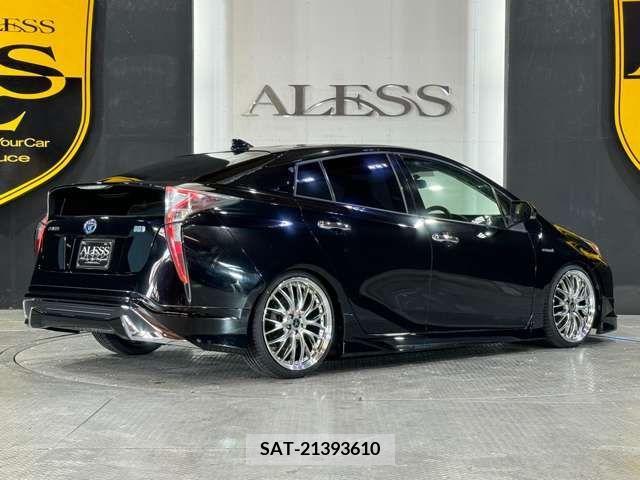 Toyota PRIUS 2017-05 376743-2