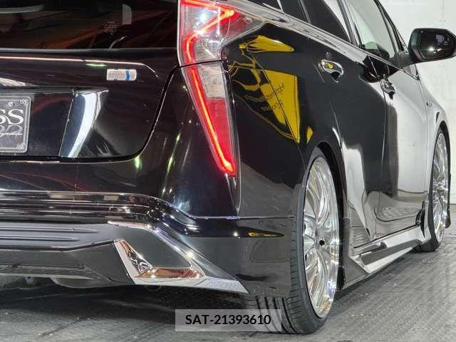 Toyota PRIUS 2017-05 376743-6