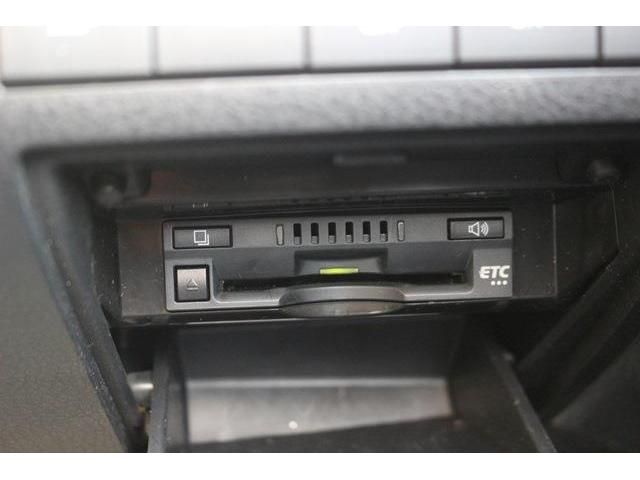 Toyota CAMRY HYBRID 2018-02 6838-13