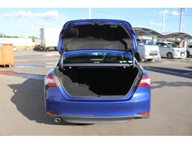 Toyota CAMRY HYBRID 2018-02 6838-9
