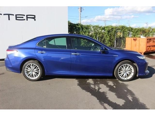 Toyota CAMRY HYBRID 2018-02 6838-2