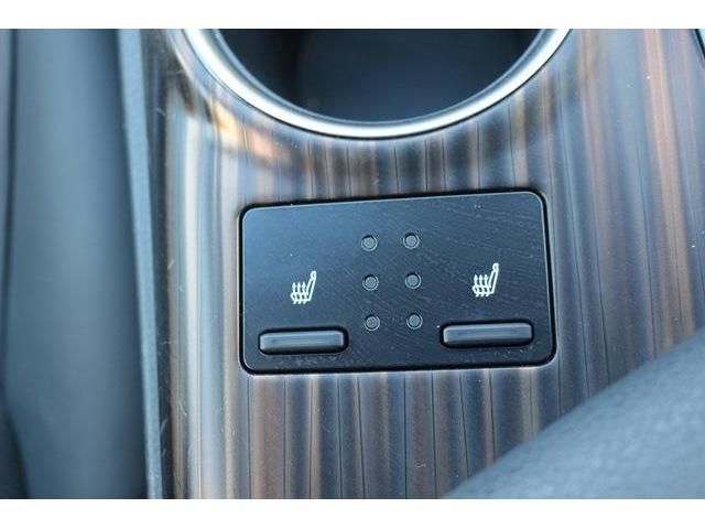 Toyota CAMRY HYBRID 2018-02 6838-17