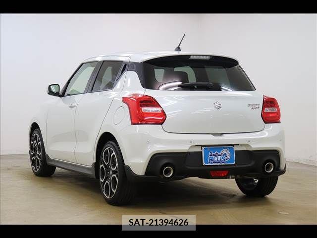 Suzuki SWIFT 2022-01 212807-19