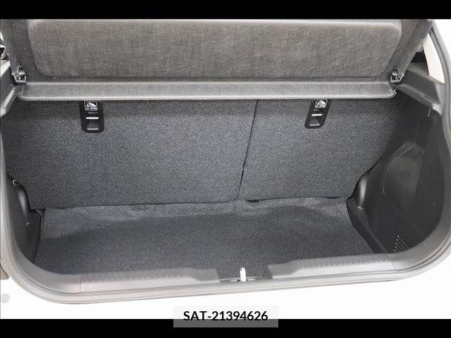 Suzuki SWIFT 2022-01 212807-13