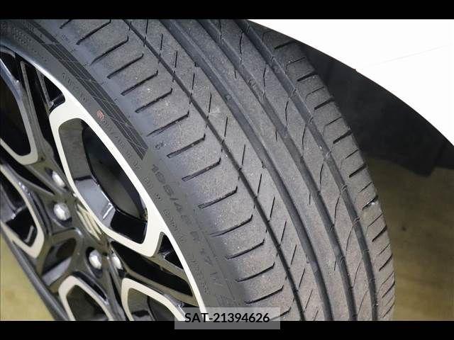 Suzuki SWIFT 2022-01 212807-24