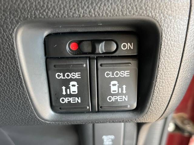 Honda N BOX CUSTOM 2016-08 183672-4