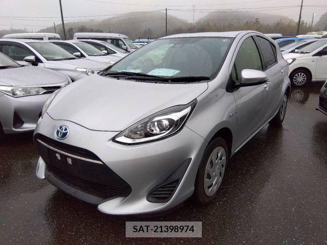 Toyota AQUA 2018-06 212848-0