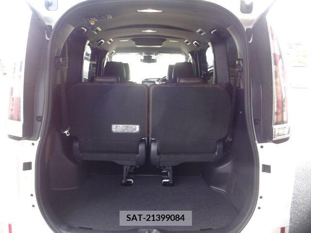 Toyota ESQUIRE 2017-10 321532-9