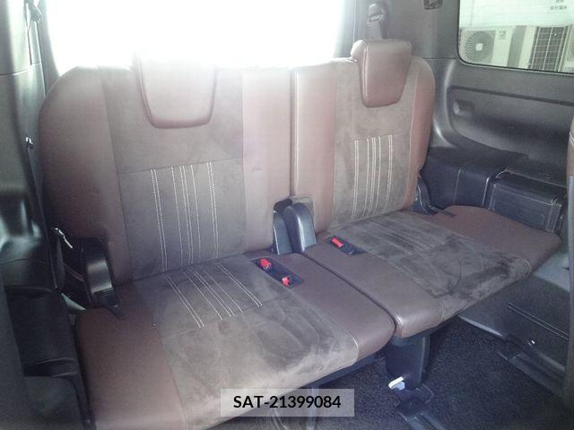 Toyota ESQUIRE 2017-10 321532-7