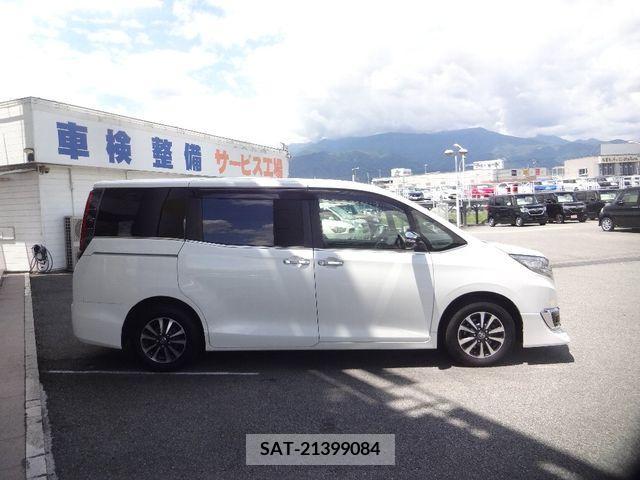 Toyota ESQUIRE 2017-10 321532-3