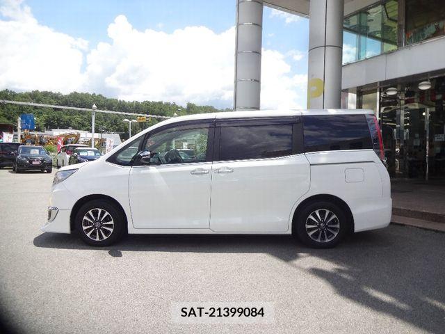 Toyota ESQUIRE 2017-10 321532-4