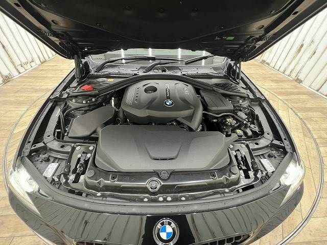 Bmw 3 SERIES 2016-08 9245-17