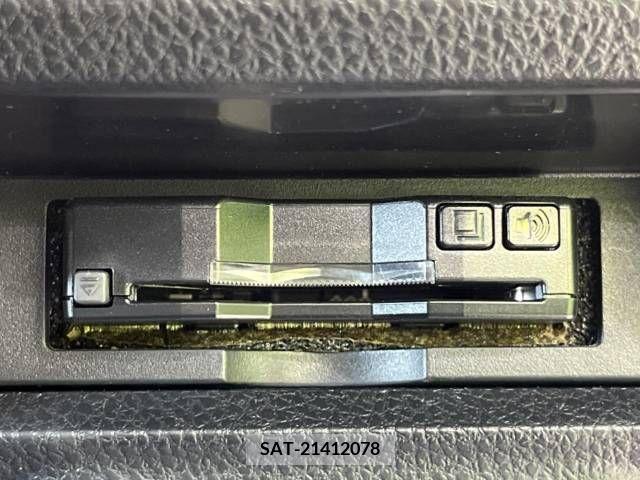 Toyota VOXY 2020-04 321677-5