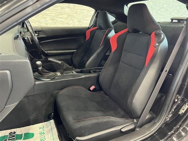 Toyota 86 2015-04 4419-18