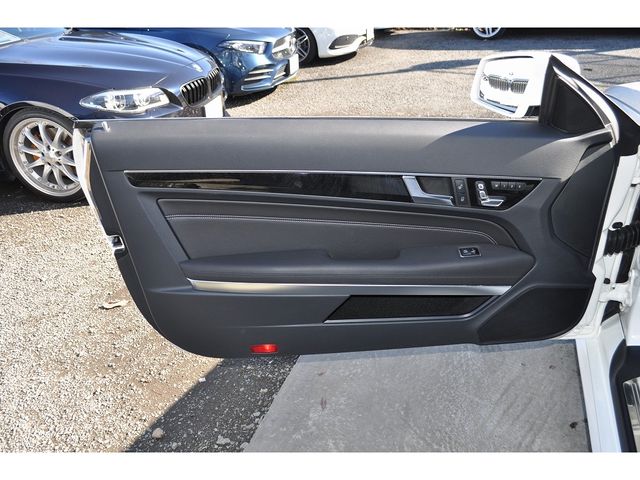 Mercedes Benz E-CLASS 2014-12 219-24